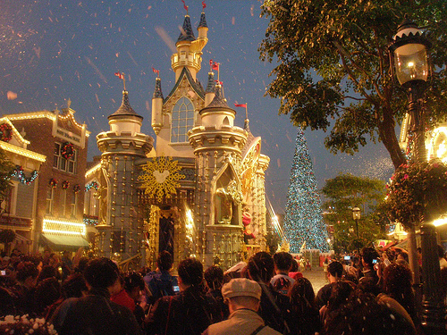 Disneyland by tsechuen26